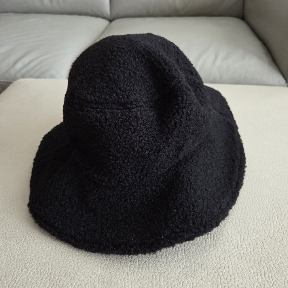 NWT - Brixton Dylan Women's Sherpa Bucket Hat - Size M/L